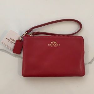 NWT Coach Corner Zip Wristlet in Red Armor Leather